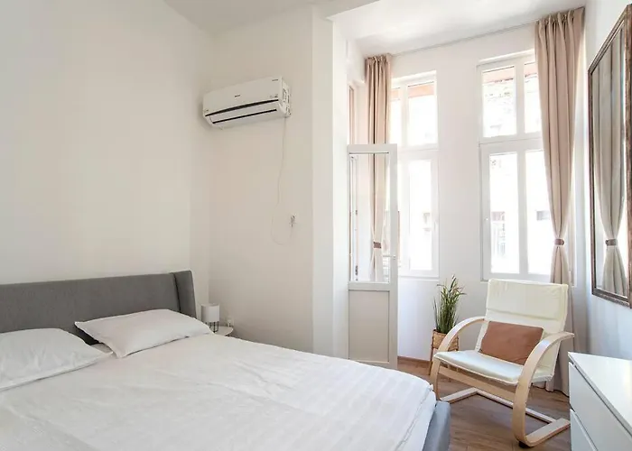 Supreme Luxury 1 Bedroom Apartment Sofia