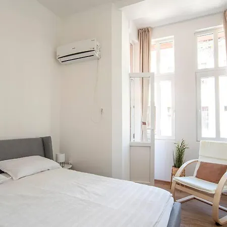 Supreme Luxury 1 Bedroom Apartman Szófia